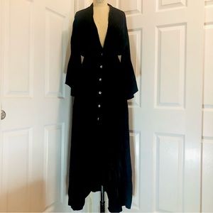 Bell sleeve dress/duster.